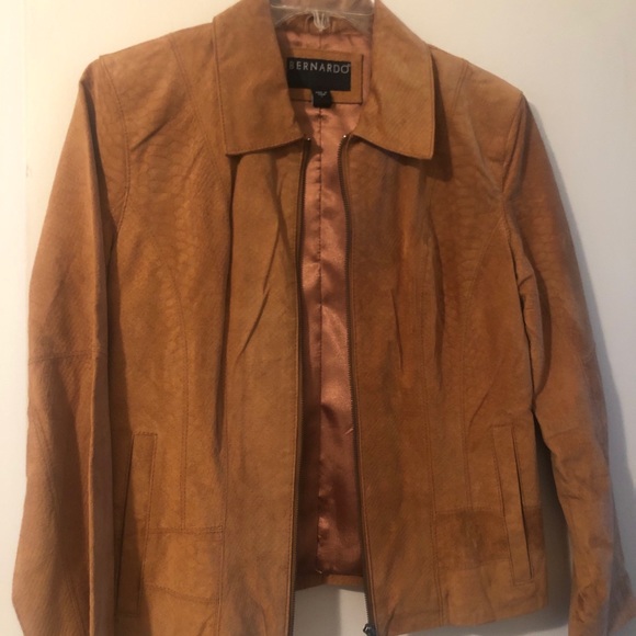 soft leather jackets, 1 suede, $40.00 each - Picture 1 of 6